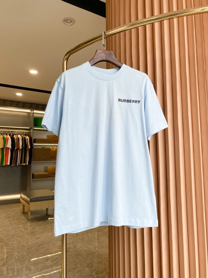 累積売上総額第１位！バーバリー 激安偽物 の背中TB刺繍コットン半袖Tシャツ