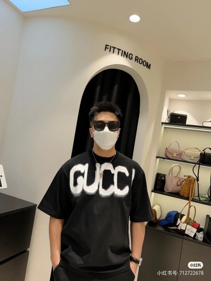 一目惚れ♪ グッチ スーパーコピー の半袖Tシャツ