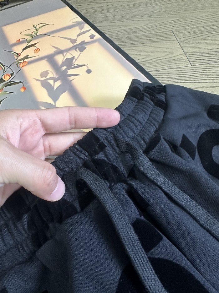 追跡付 グッチ コピーおすすめ のリボンポケットパンツ