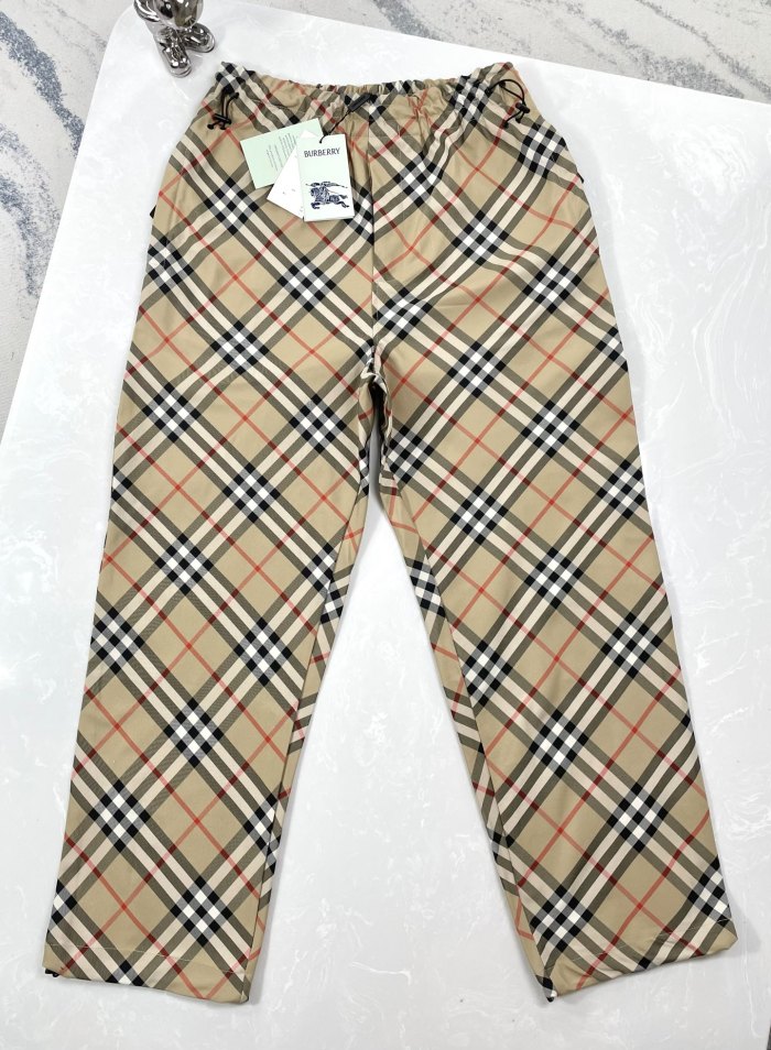日本未入荷 バーバリー 偽物通販 の25 ss新作チェック柄パンツ