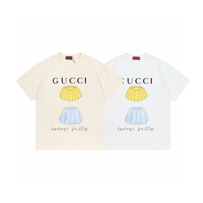 日本未入荷 グッチ スーパーコピー のデジタル直噴イラストアルファベットロゴ半袖Tシャツ