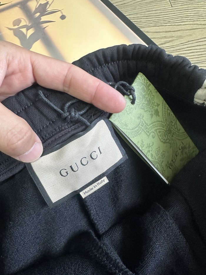 使い勝手良し グッチ 偽物通販 のリボンジョイントカップルのためのドローコード緩みカジュアル五分半ズボン