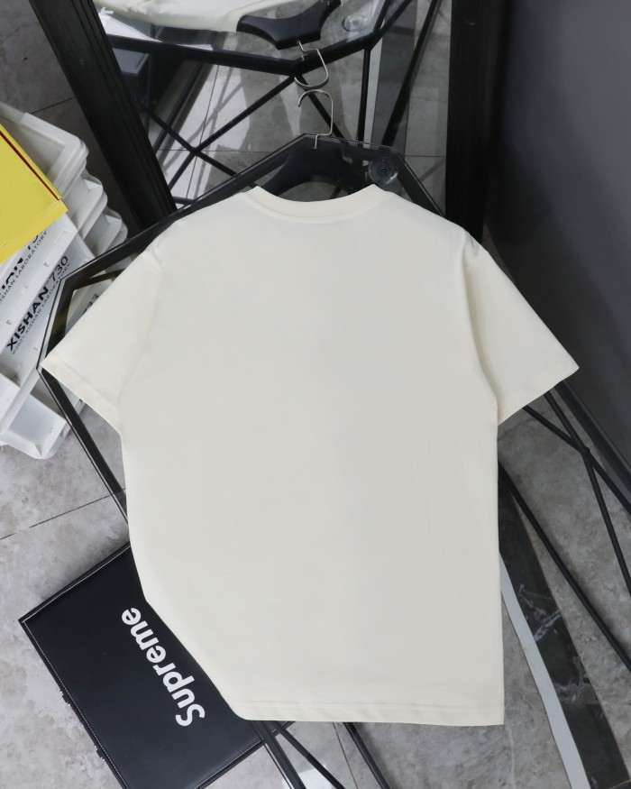 超奇跡の入荷☆ グッチ 偽物通販 の萌え犬柄半袖Tシャツ