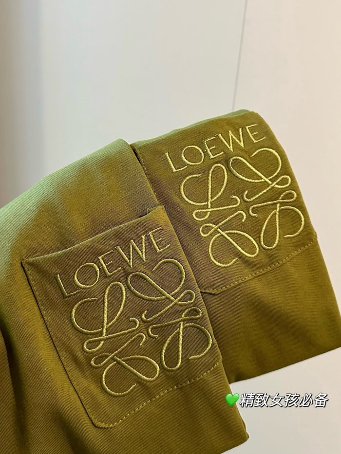 追跡付 ロエベ 激安通販 のアボカド色ポケット刺繍半袖Tシャツ