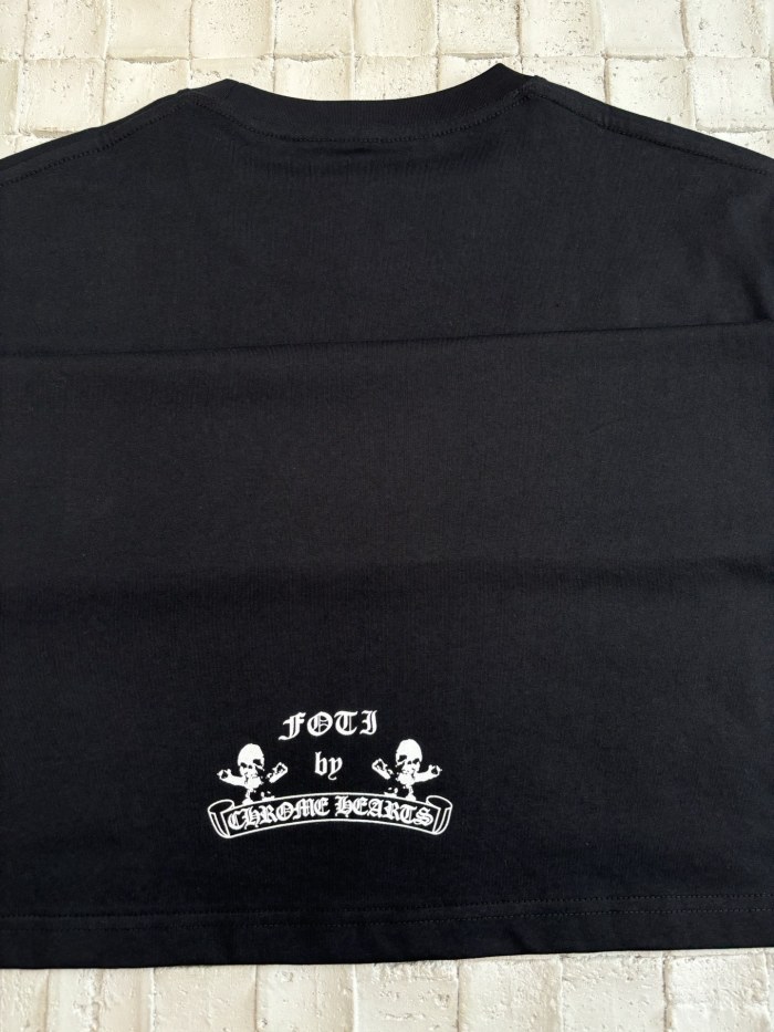 入手困難 クロムハーツ コピー のドクロプリント半袖Tシャツ