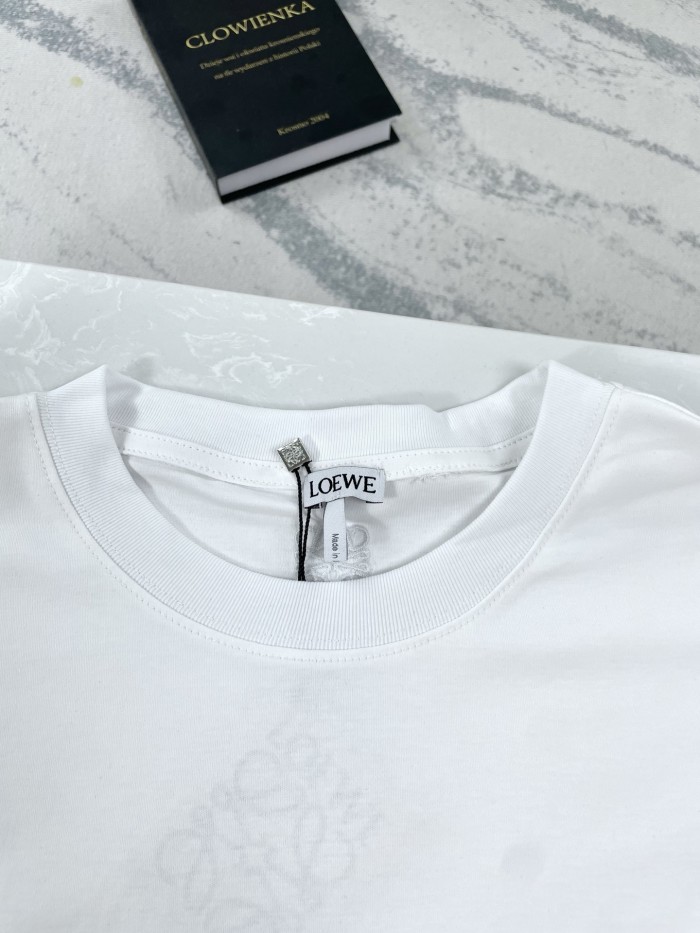 累積売上総額第１位！ ロエベ n級品 の プリントクルーネック半袖Tシャツ