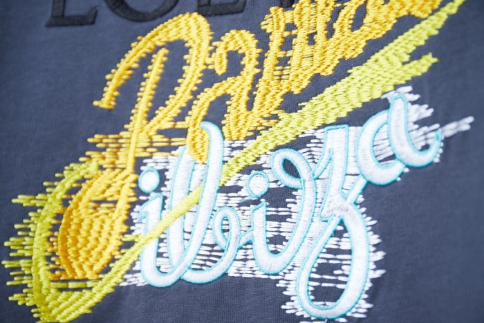 【限定】 ロエベ 激安偽物 のアルファベット刺繍半袖