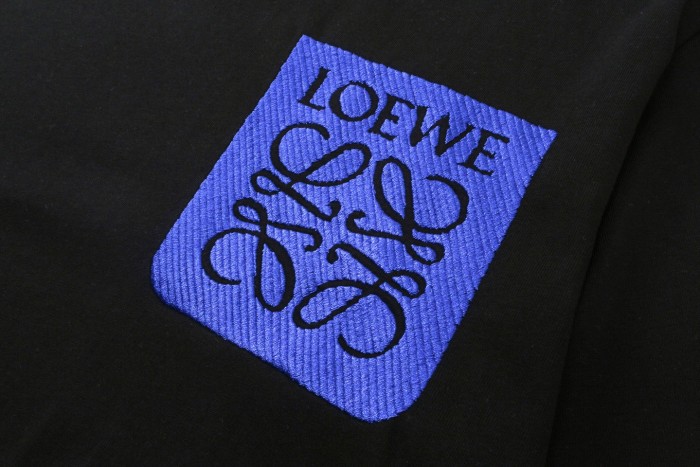 超話題!  ロエベ コピー の立体ポケットロゴ刺繍半袖Tシャツ