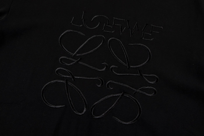 【話題商品！】 ロエベ 激安偽物 のランダム刺繍ゆったり半袖Tシャツ