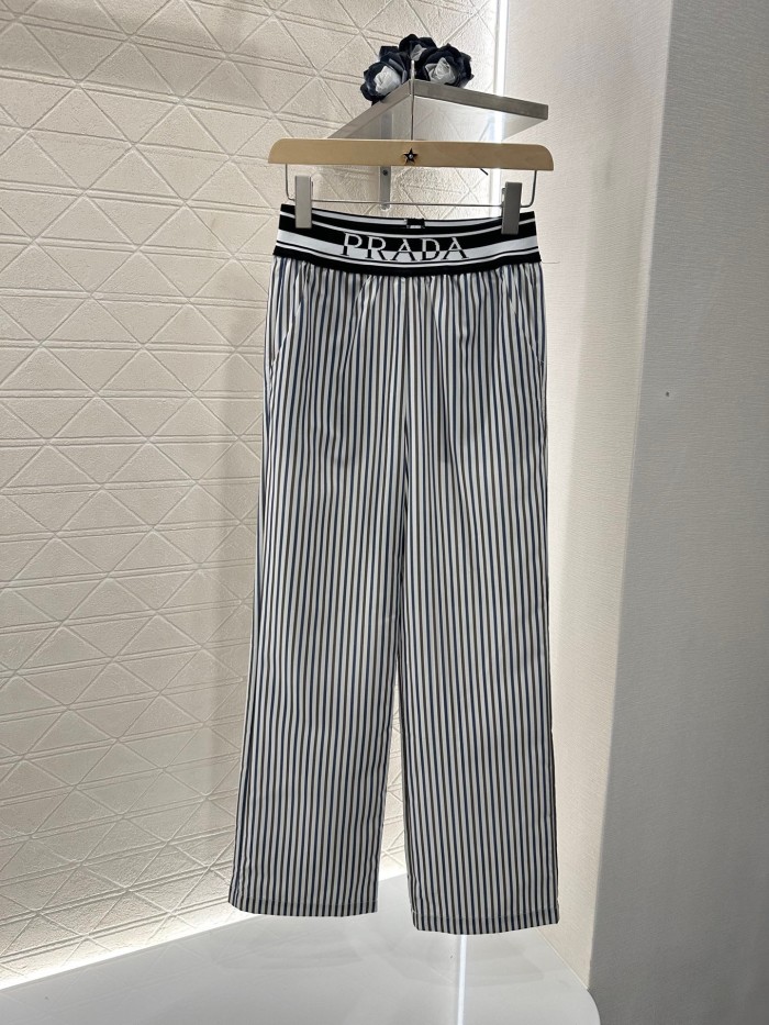 ★超人気 プラダ n級品 のストライプ柄半袖シャツパンツスーツ