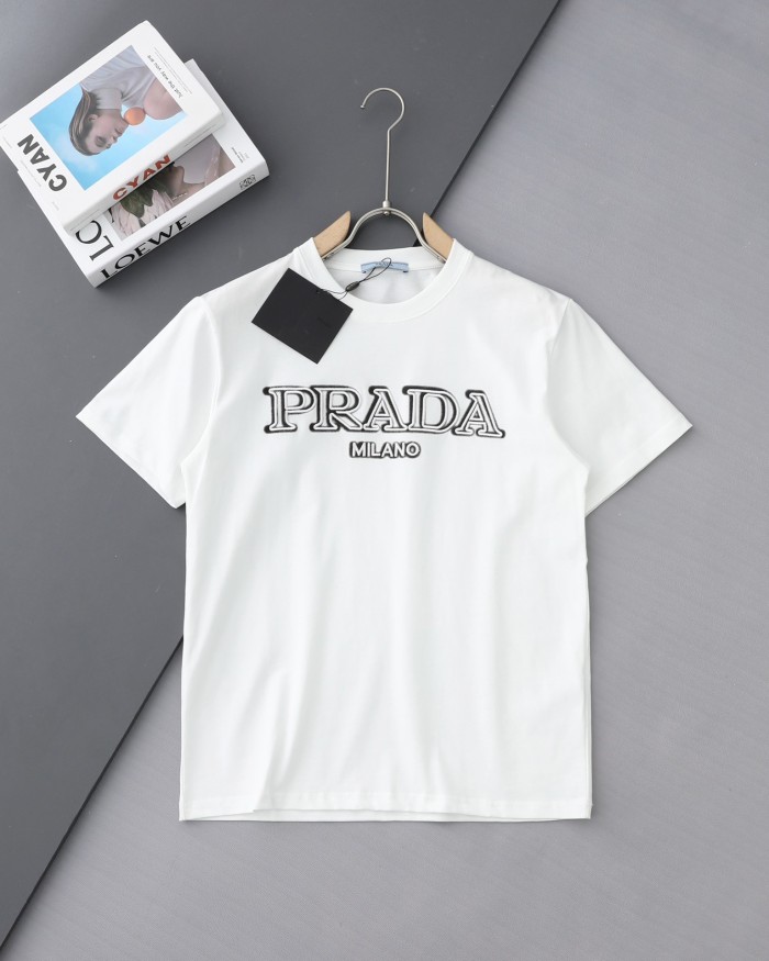 超話題! プラダ 激安通販 の胸に刺繍する➕直噴新型Tシャツ