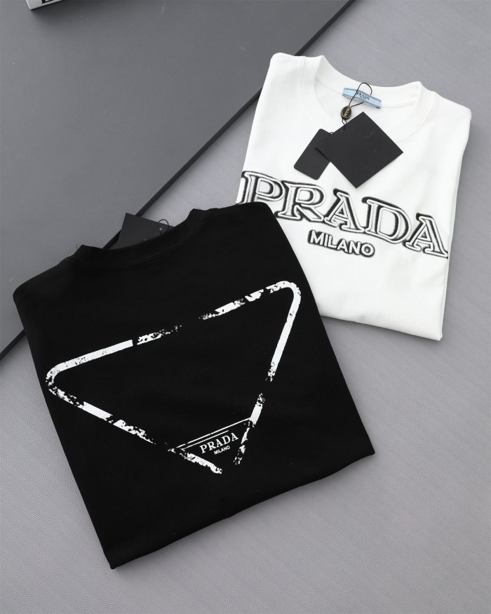 超話題! プラダ 激安通販 の胸に刺繍する➕直噴新型Tシャツ