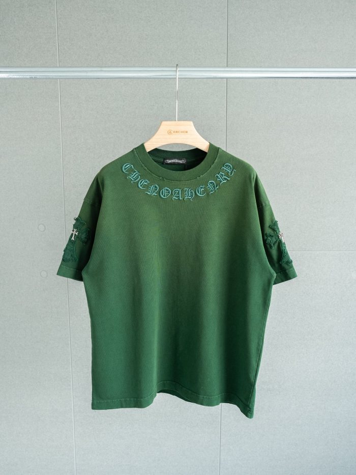 一目惚れ♪ クロムハーツ n級品 の重工刺繍マーク貼り布丸首半袖Tシャツ2色