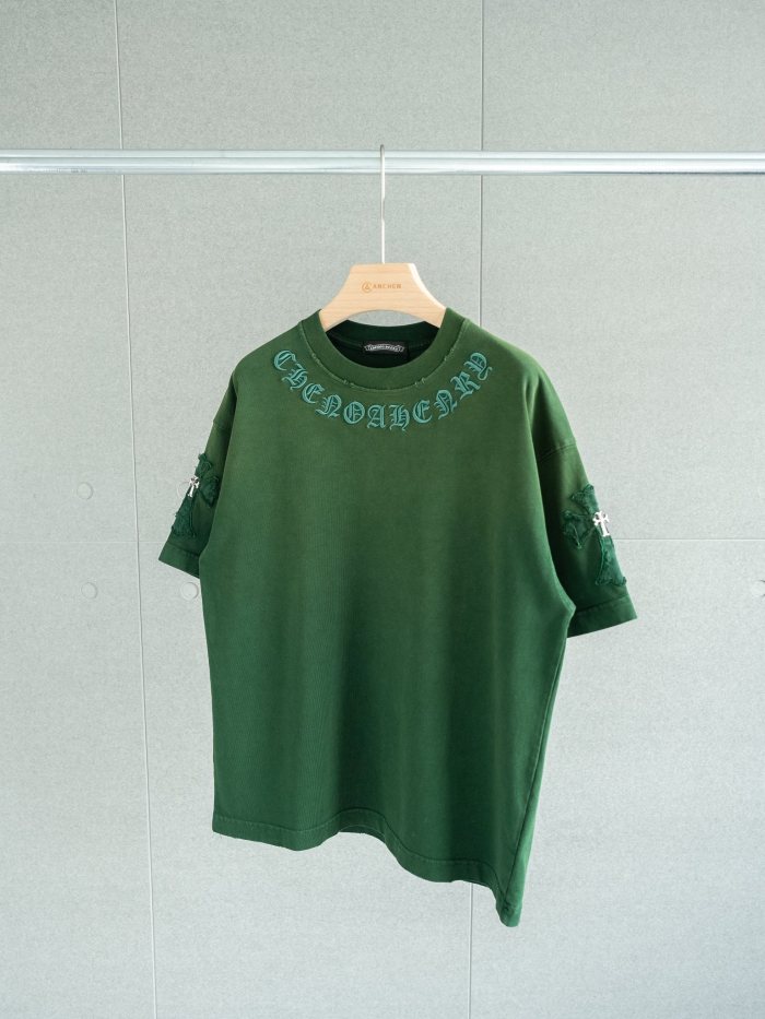 一目惚れ♪ クロムハーツ n級品 の重工刺繍マーク貼り布丸首半袖Tシャツ2色