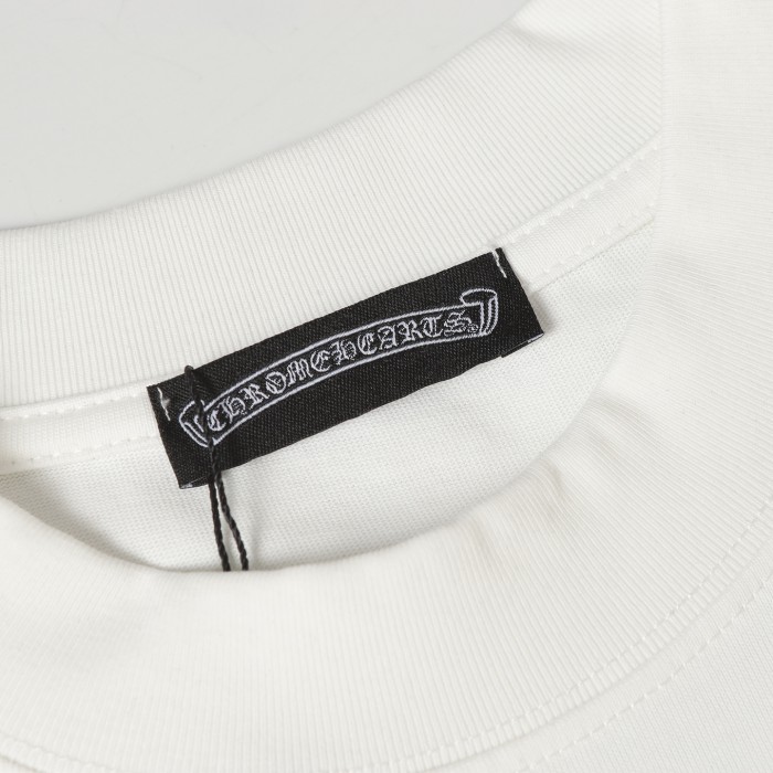【話題商品！】クロムハーツ コピーおすすめ のドクロ半袖Tシャツ