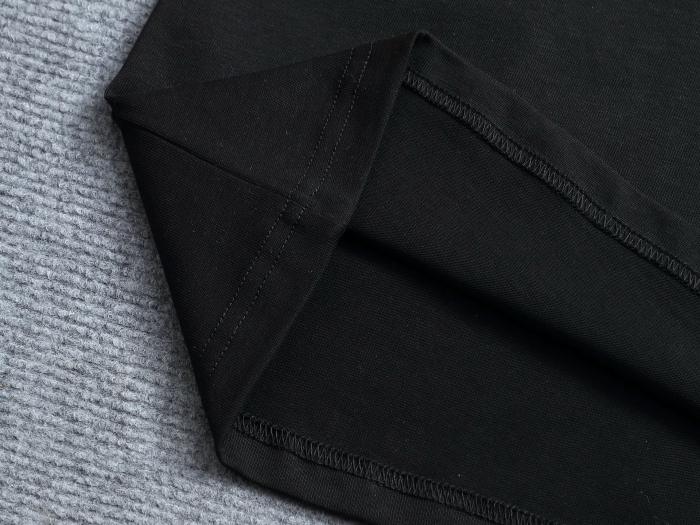 日本未入荷 プラダ 激安偽物 の丸首半袖Tシャツ
