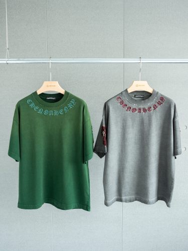 一目惚れ♪ クロムハーツ n級品 の重工刺繍マーク貼り布丸首半袖Tシャツ2色