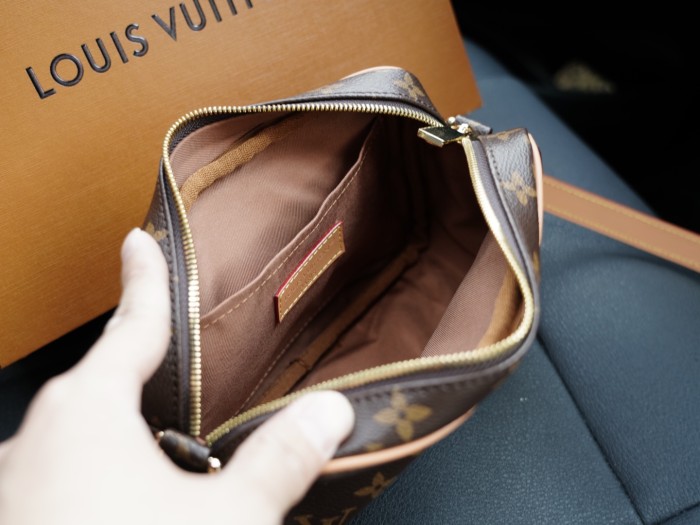 日本未入荷 ルイヴィトン n級品 ショルダーバッグ
