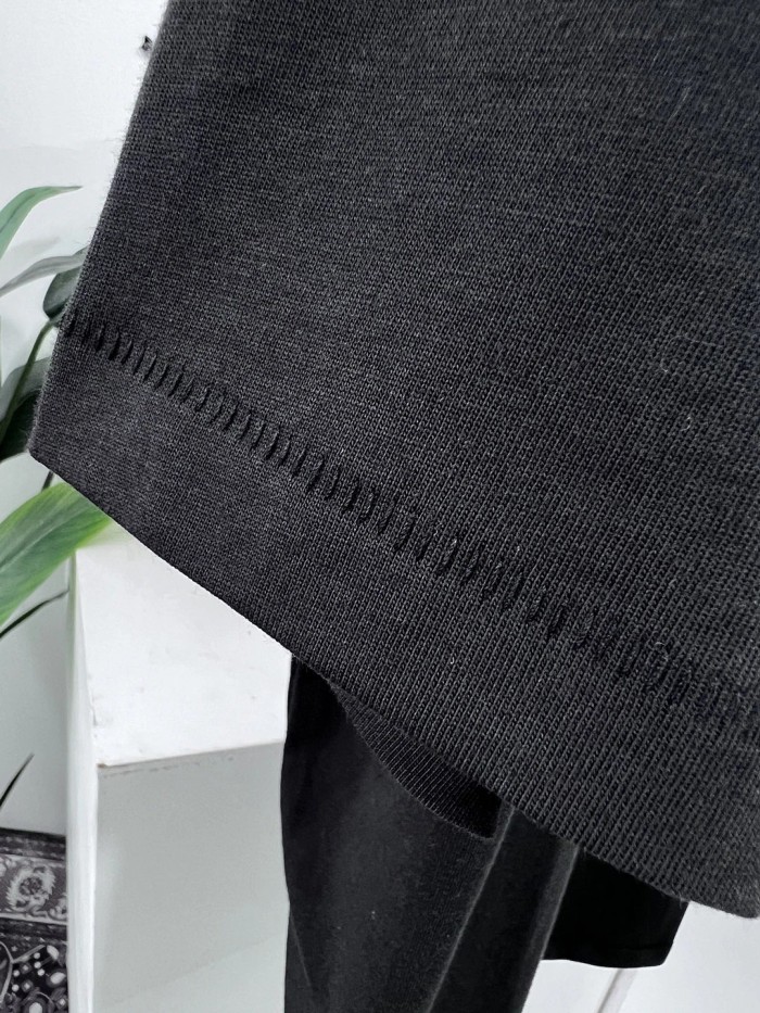 【話題商品！】 アディダス コピー のシリカゲル厚板刻字膜プリントゆとりOS版型半袖Tシャツ