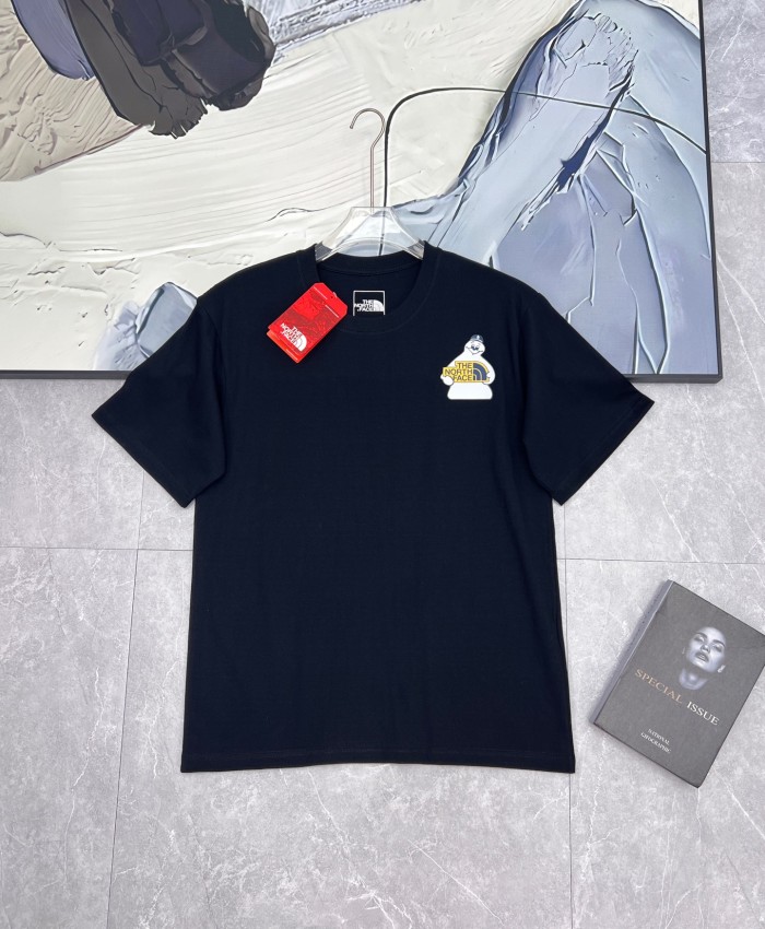 稀少 ザノースフェイス 偽物通販  のプリントカプセルのTシャツ2色