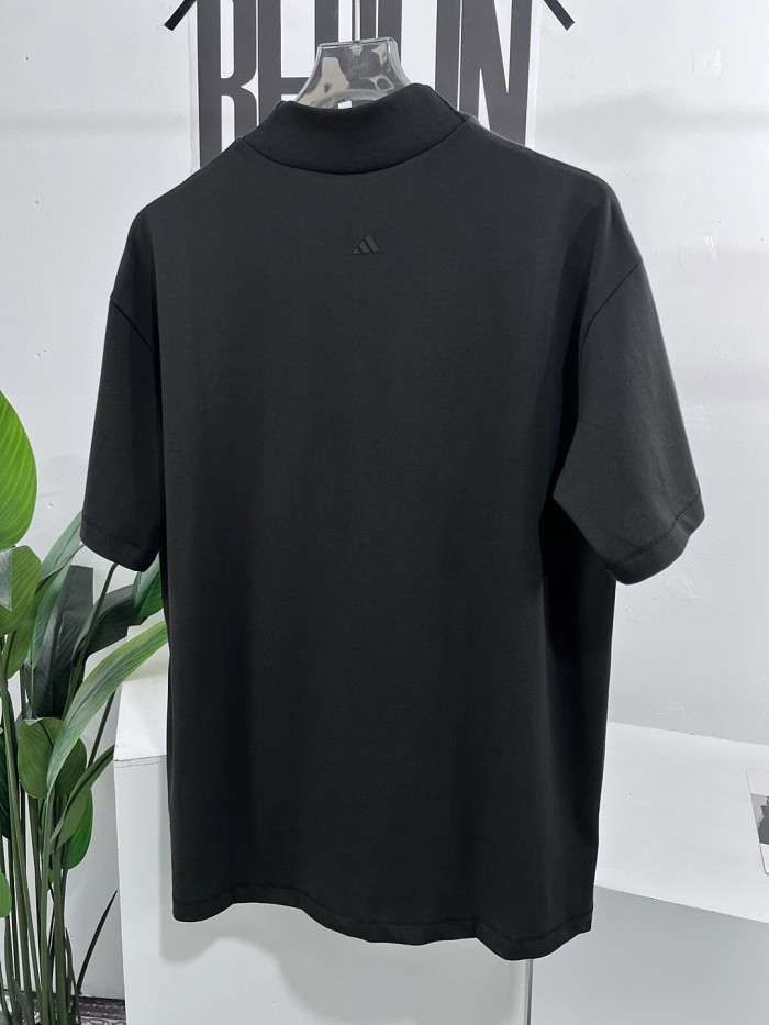 【話題商品！】 アディダス コピー のシリカゲル厚板刻字膜プリントゆとりOS版型半袖Tシャツ