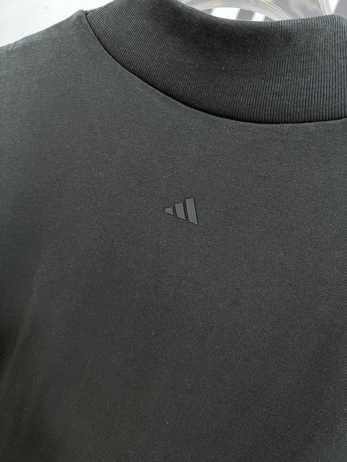 【話題商品！】 アディダス コピー のシリカゲル厚板刻字膜プリントゆとりOS版型半袖Tシャツ