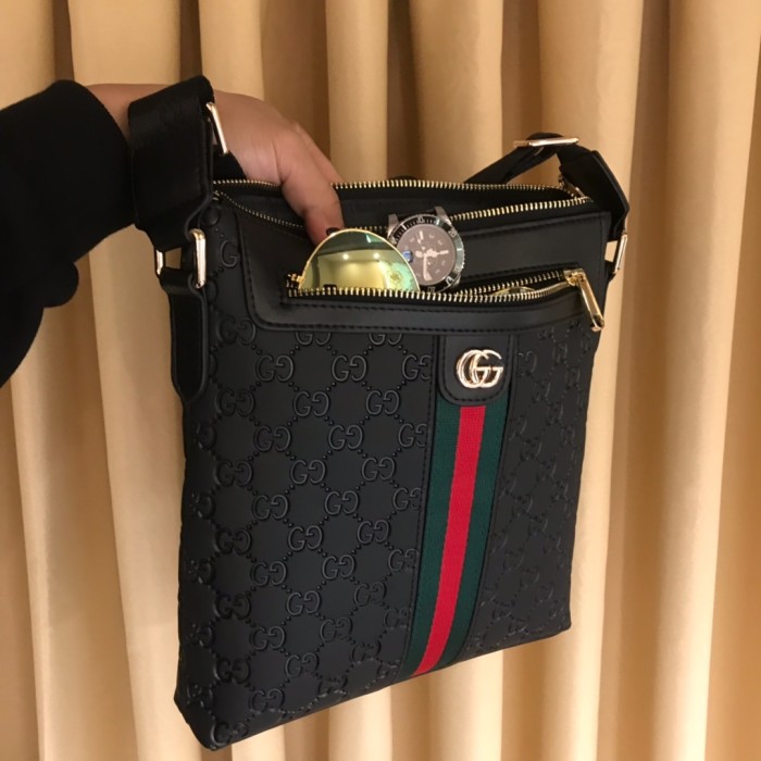 使い勝手良し グッチ 激安偽物 ショルダーバッグ