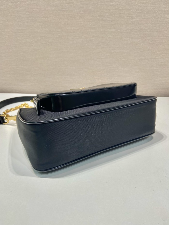 超奇跡の入荷☆ プラダ 激安通販 ショルダーバッグ