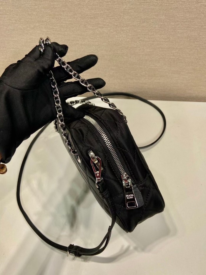 【話題商品！】プラダ 激安偽物 ショルダーバッグ