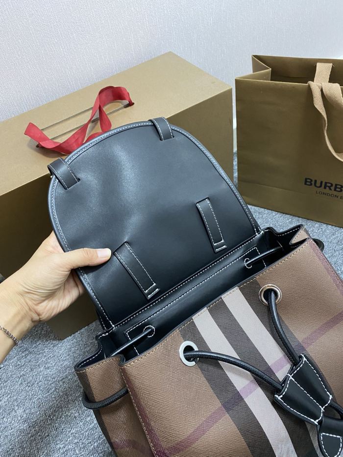 新作 バーバリー スーパーコピー リュックバック