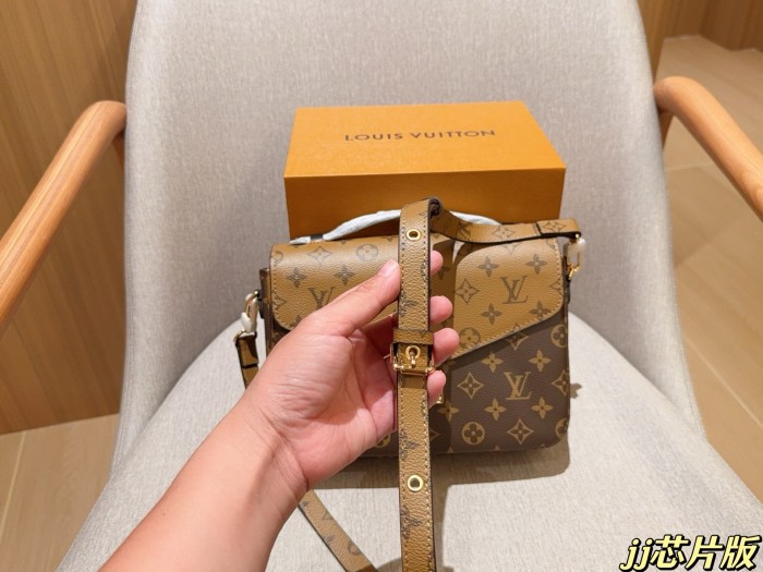 入手困難 ルイヴィトン コピーおすすめ レディース ショルダーバック