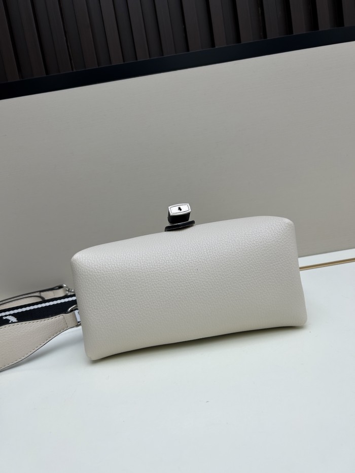新作 プラダ n級品 レディース ショルダーバック