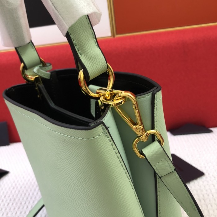 超話題! プラダ n級品 レディース ショルダーバック