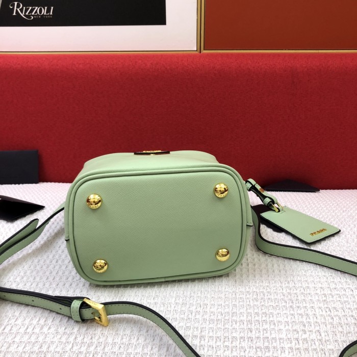 超話題! プラダ n級品 レディース ショルダーバック