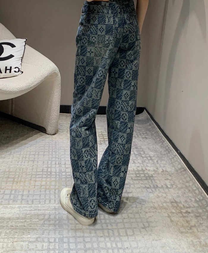 一目惚れ♪  ルイヴィトン 激安偽物 2025 SS LV老花満印デニムストレートパンツ