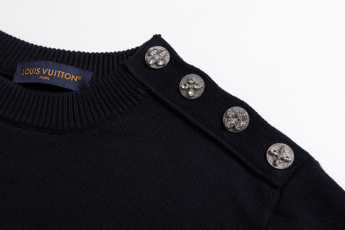 新作 ルイヴィトン スーパーコピー 2025 SS LVロゴ刺繍ラウンドネック長袖ニット
