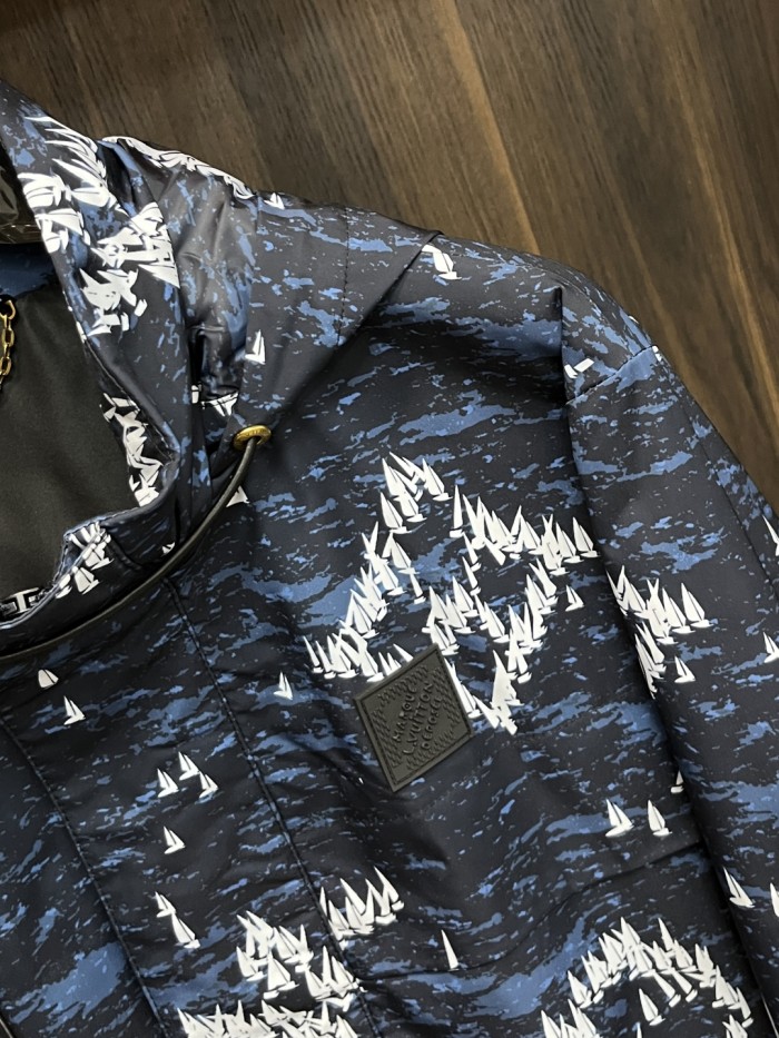 日本未入荷 ルイヴィトン 激安通販 キャップ付きジャケット
