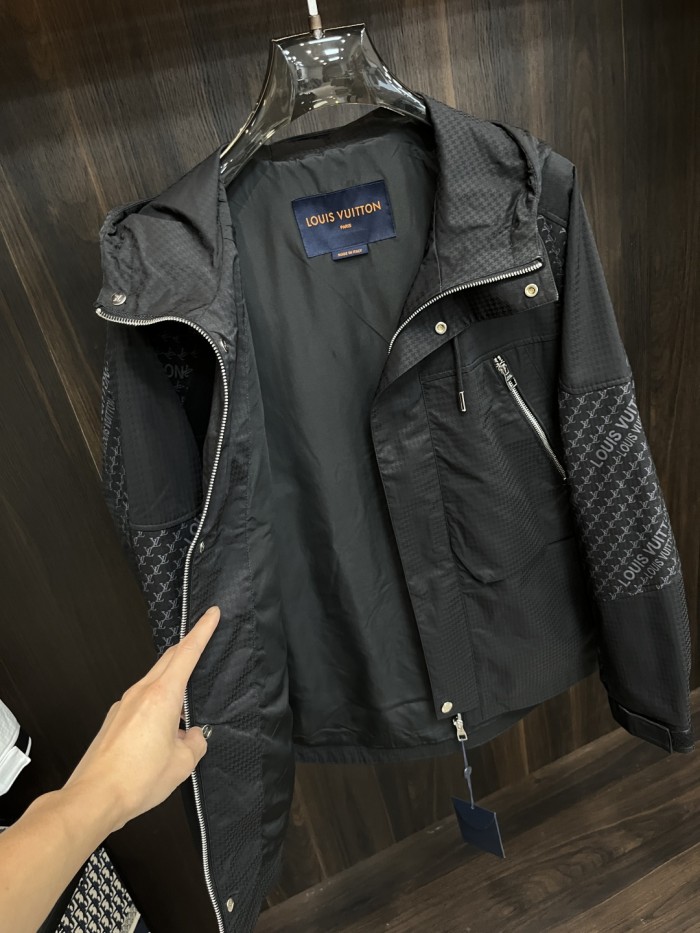 超奇跡の入荷☆ ルイヴィトン 激安偽物 キャップ付きジャケット