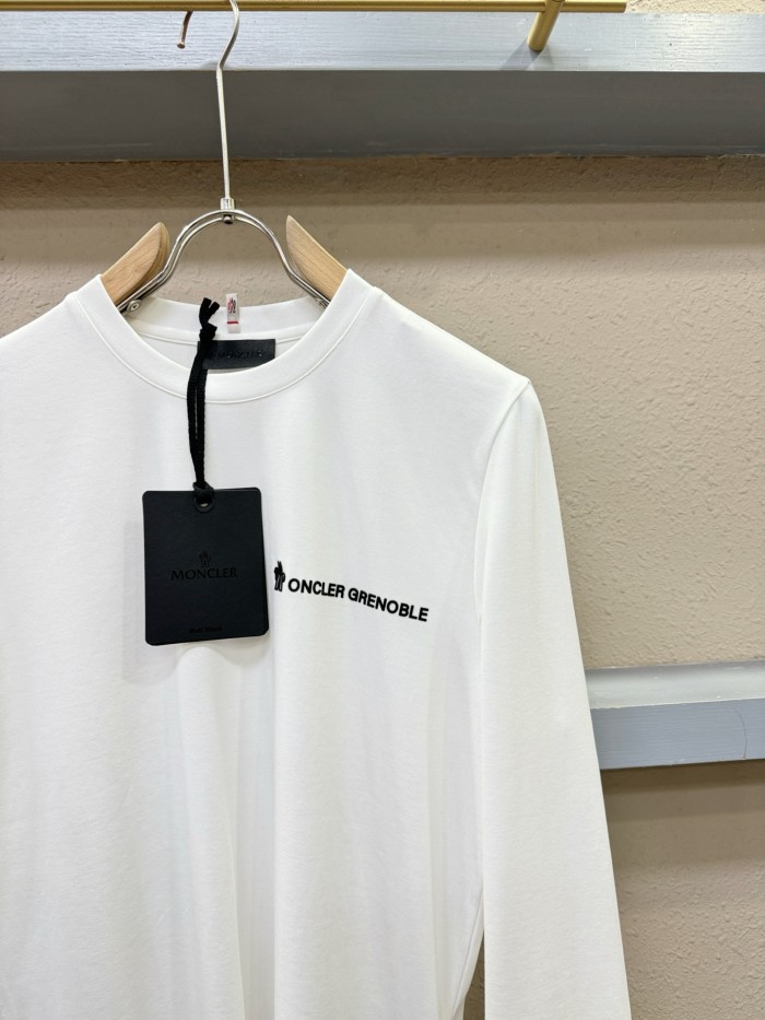 入手困難 モンクレール スーパーコピー 2025 ss秋冬の新作長袖Tシャツ