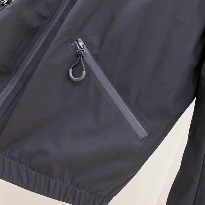 超奇跡の入荷☆ モンクレール 激安通販 メンズジャケット