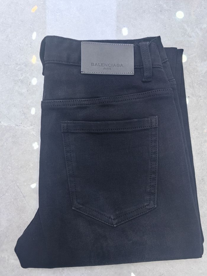 稀少 バレンシアガ n級品 の秋冬ジーンズ