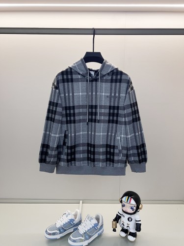 【話題商品！】 バーバリー スーパーコピー のフード付きの衛衣