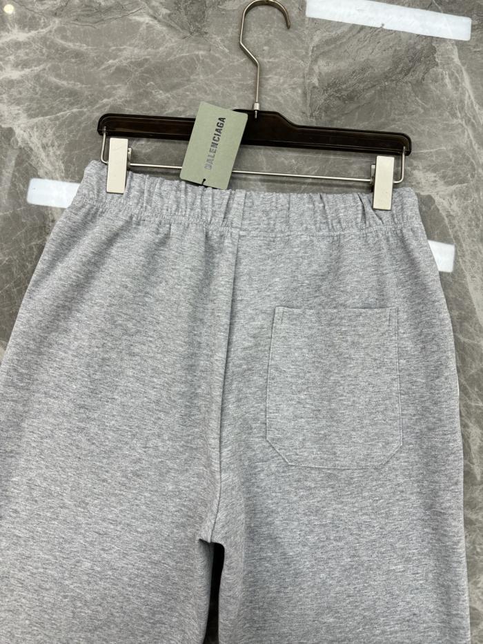 高品質 バレンシアガ 激安通販 のカジュアルパンツ