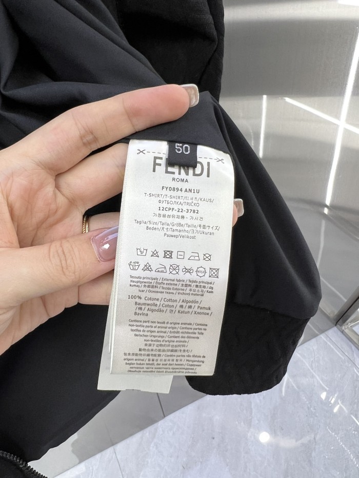 【話題商品！】フェンディ コピー の スタンドカラージャケット