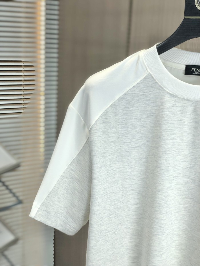 日本未入荷 フェンディ コピー のスタイリッシュな丸首半袖