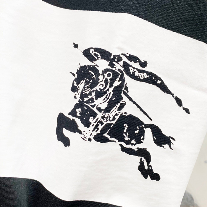 追跡付 バーバリー スーパーコピー の25 ss戦う🐎ストライププリントLOGOロゴ工芸おしゃれなオールインワン半袖Tシャツ