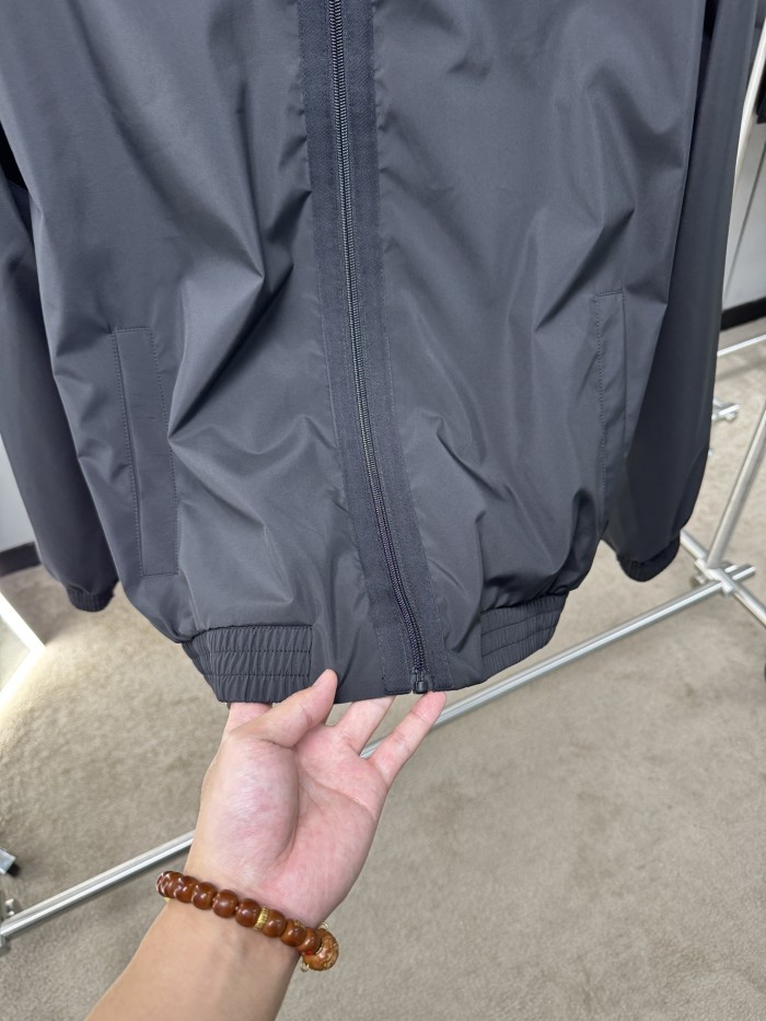 入手困難 バレンシアガ コピーおすすめ のスタンドカラージャケット