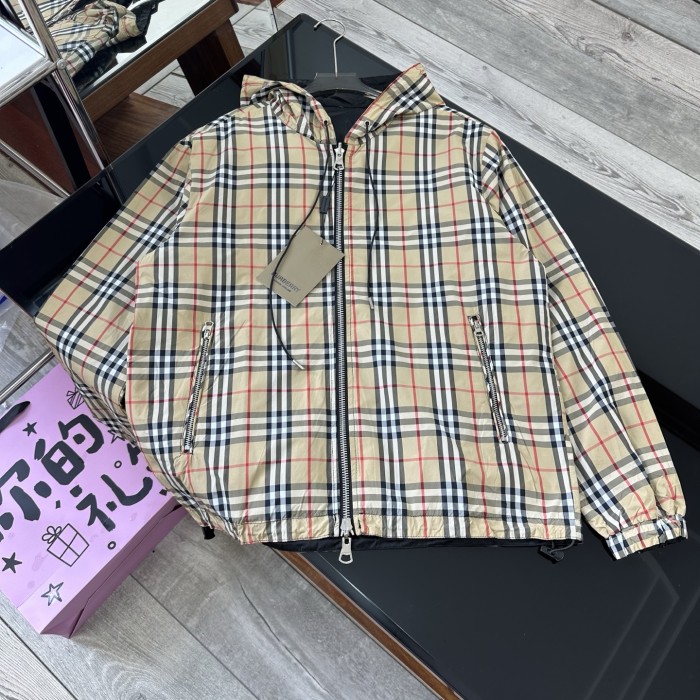 【限定】 バーバリー コピー のチェックのリバーシブルキャップジャケット