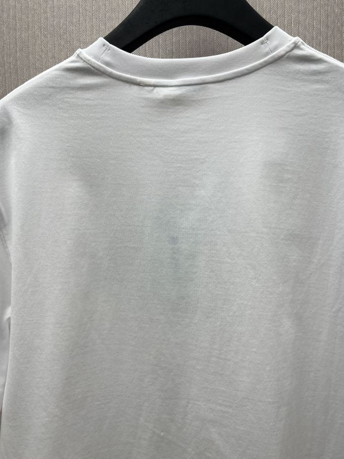 超話題! バーバリー 激安偽物 の25 ssの新しいTシャツ