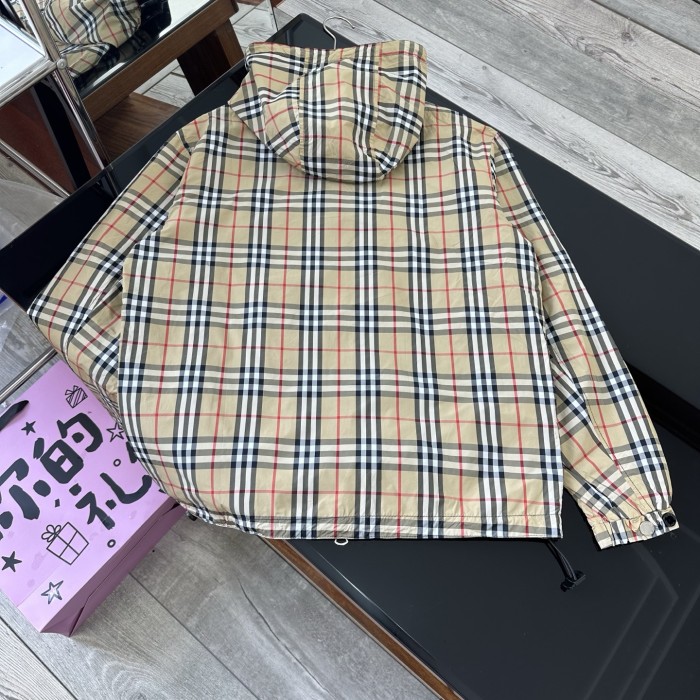 【限定】 バーバリー コピー のチェックのリバーシブルキャップジャケット